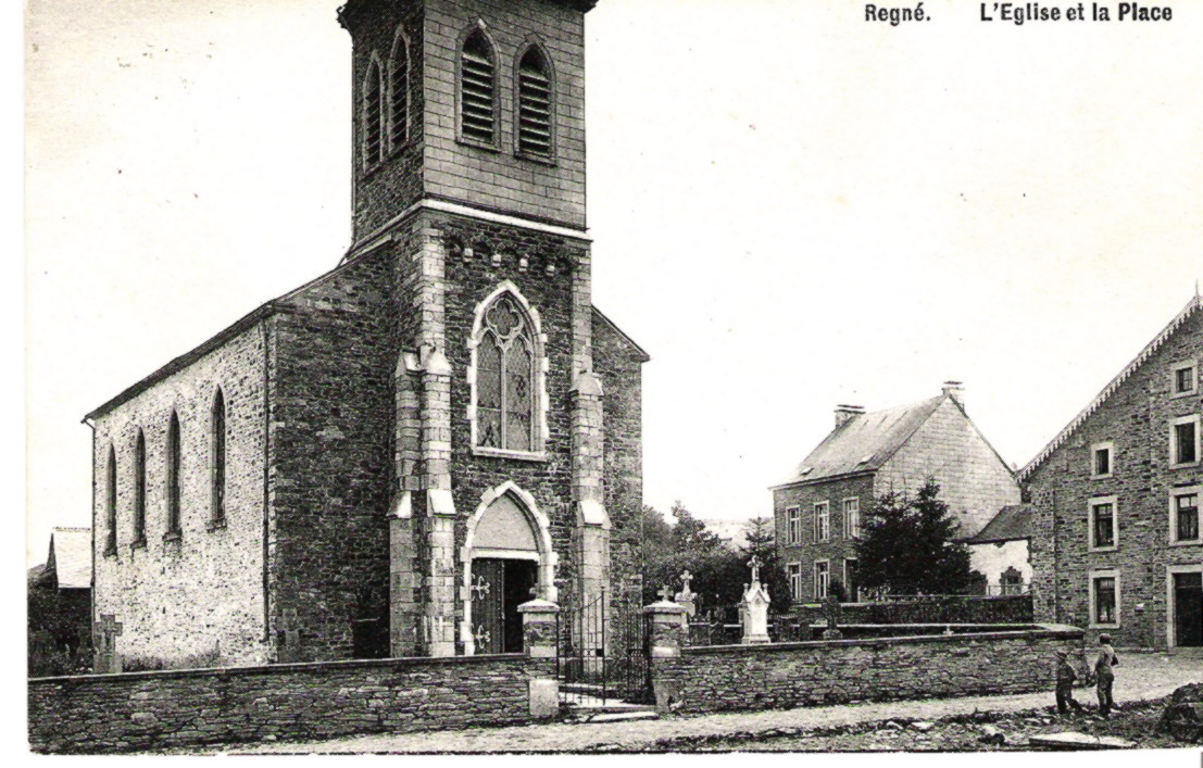 Place et église de Regné vers 1920