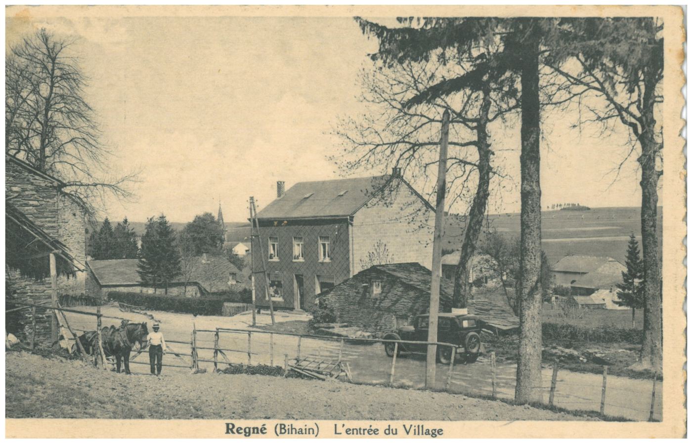 Maison Colâ et son fournil vers 1930